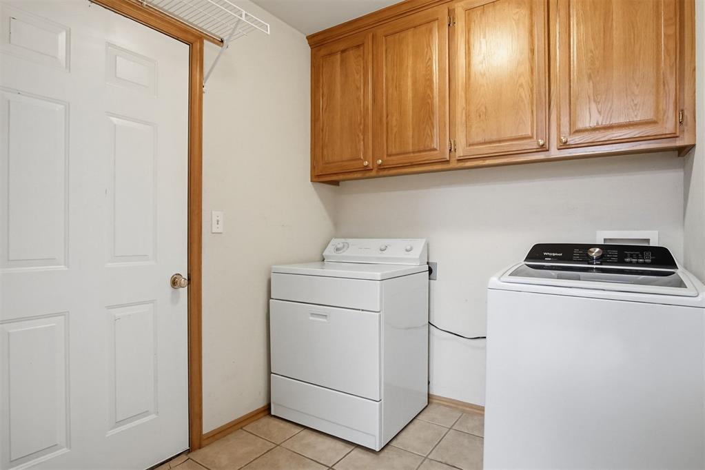 720 Parkwoods Drive Property Photo 16