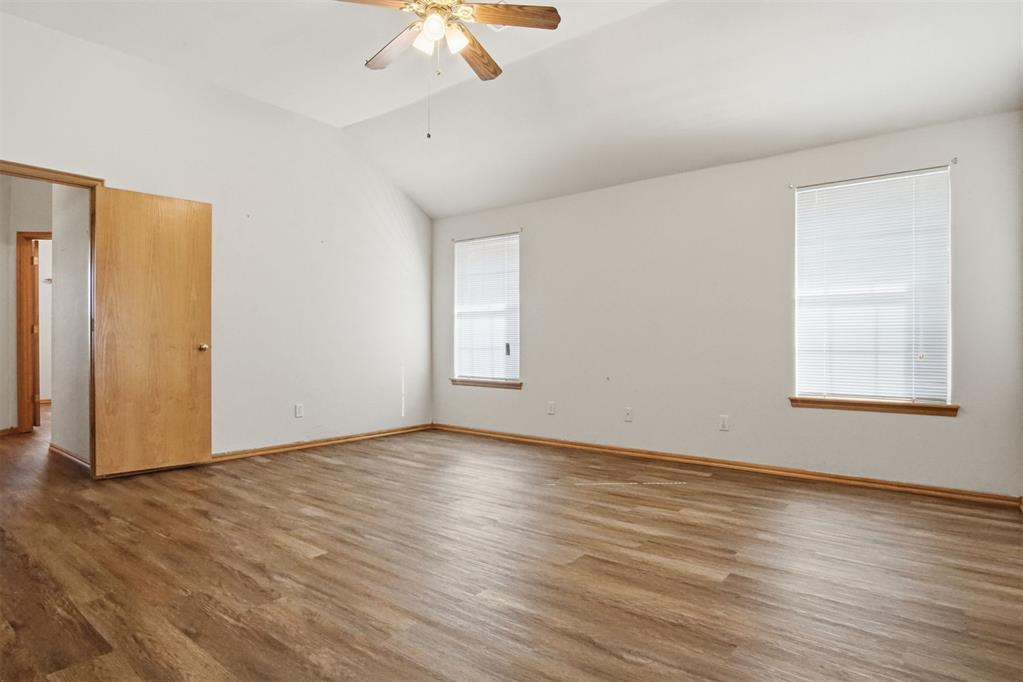 720 Parkwoods Drive Property Photo 21