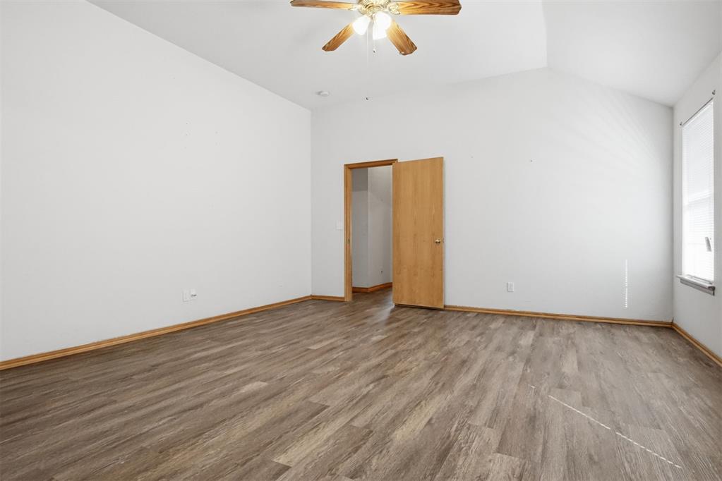 720 Parkwoods Drive Property Photo 22