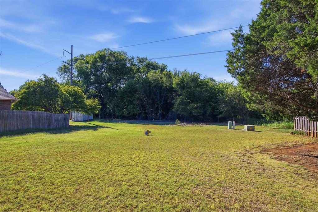 720 Parkwoods Drive Property Photo 37