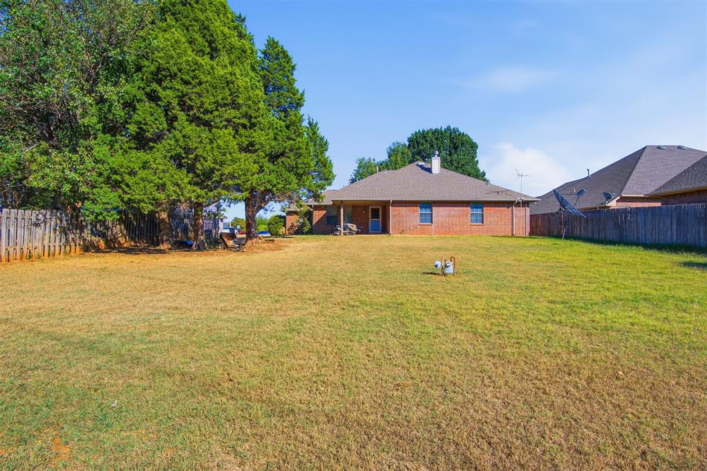 720 Parkwoods Drive Property Photo 38
