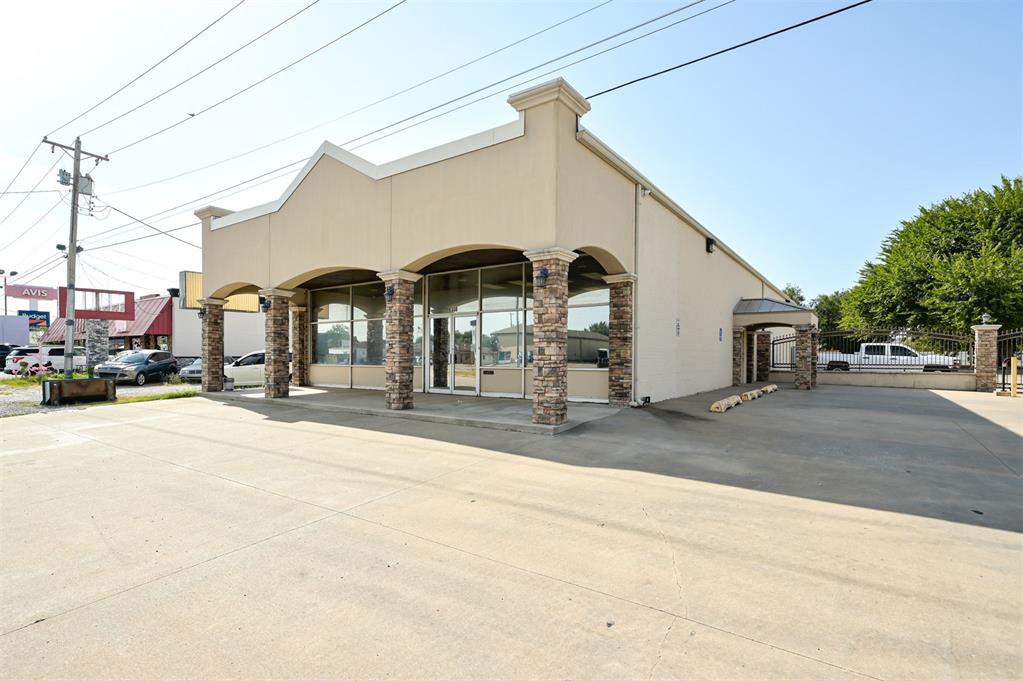 6308 Nw 39th Expressway Property Photo 5