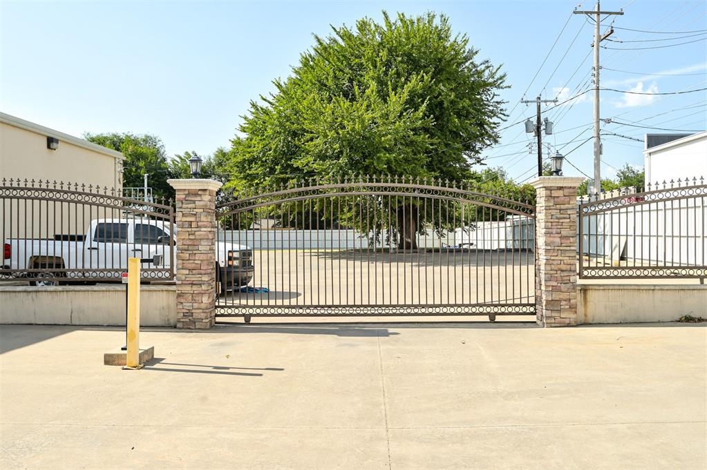 6308 Nw 39th Expressway Property Photo 8
