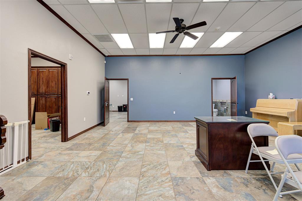 6308 Nw 39th Expressway Property Photo 9
