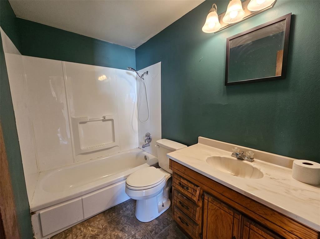405 S Maple Street Property Photo 8