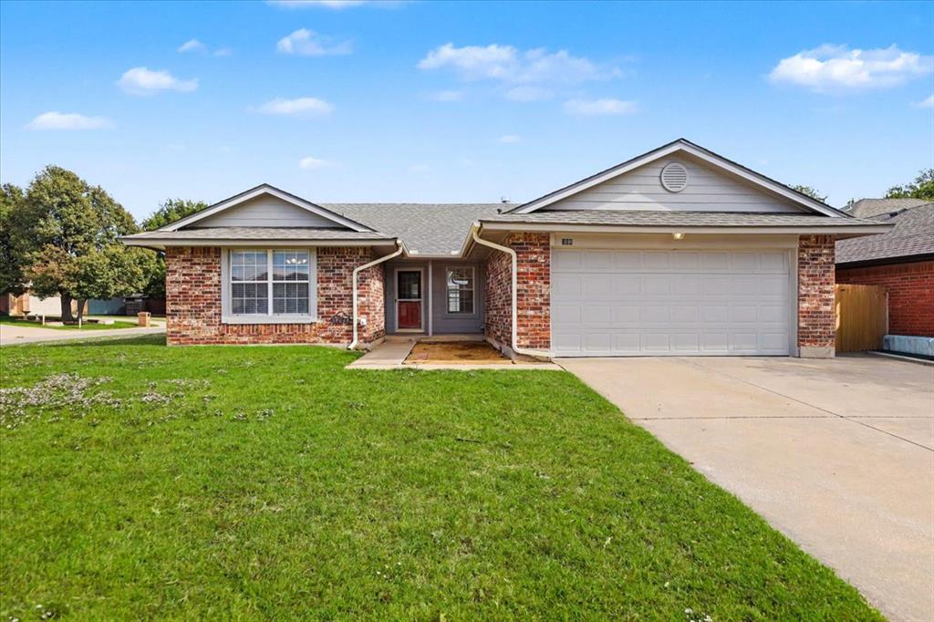 308 Bradgate Drive Property Photo 2