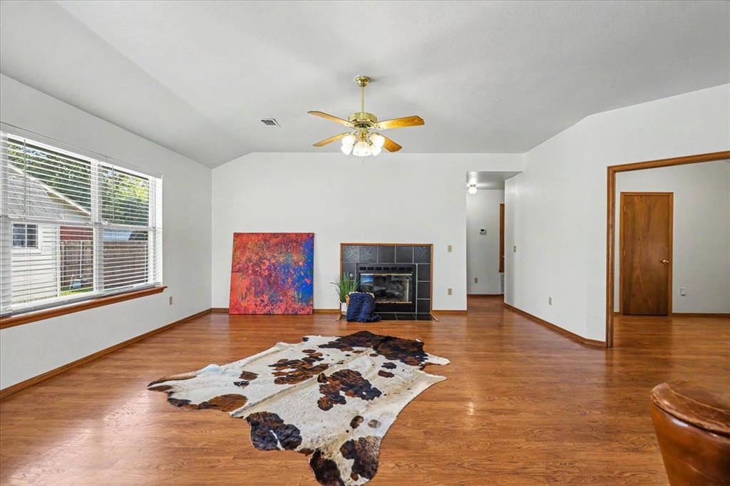 308 Bradgate Drive Property Photo 4