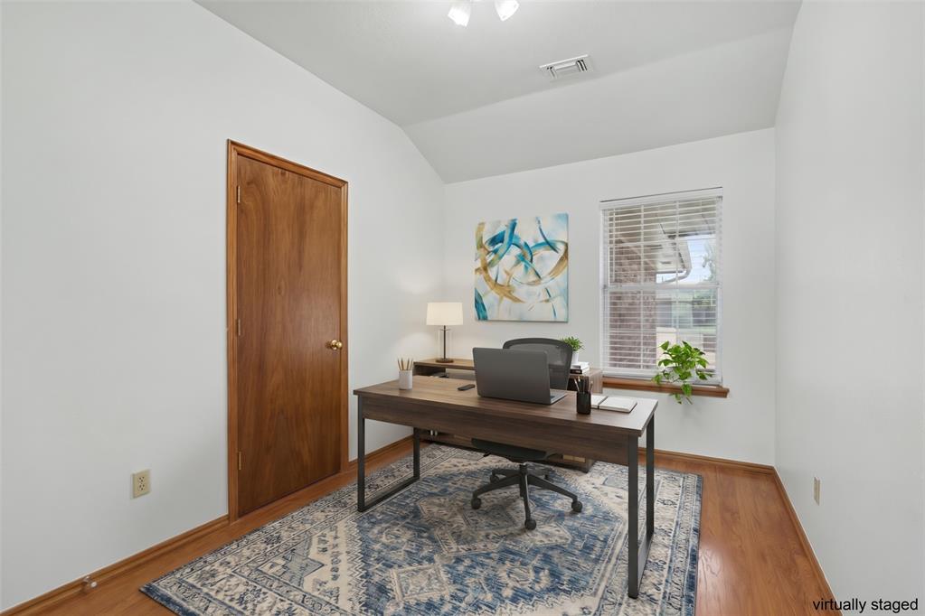308 Bradgate Drive Property Photo 11