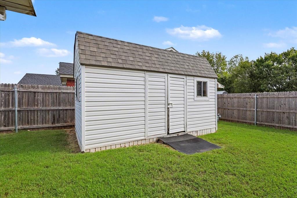 308 Bradgate Drive Property Photo 28