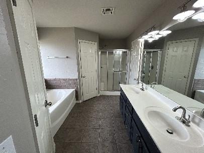 2237 Scissortail Landing Drive Property Photo 17