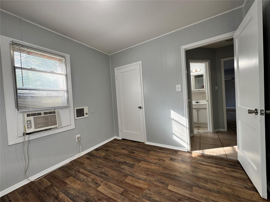 1925 N Cherry Avenue Property Photo 12