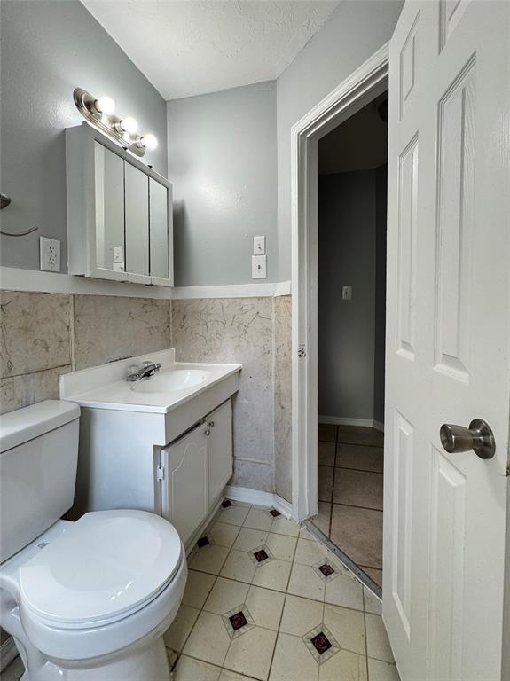 1925 N Cherry Avenue Property Photo 14