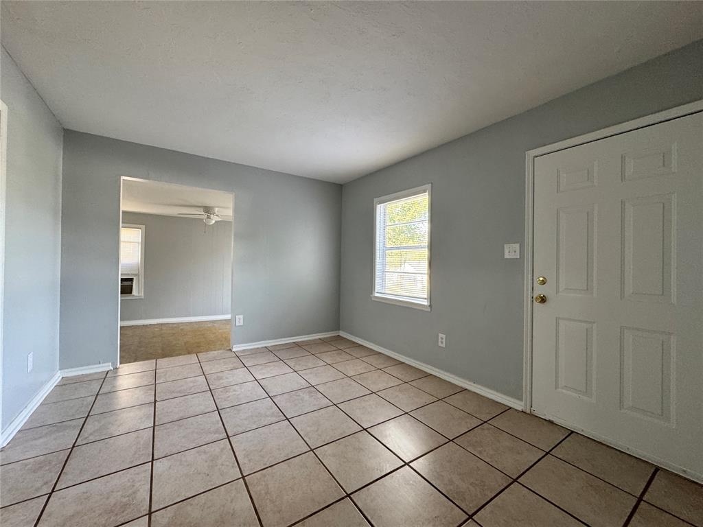 1925 N Cherry Avenue Property Photo 15