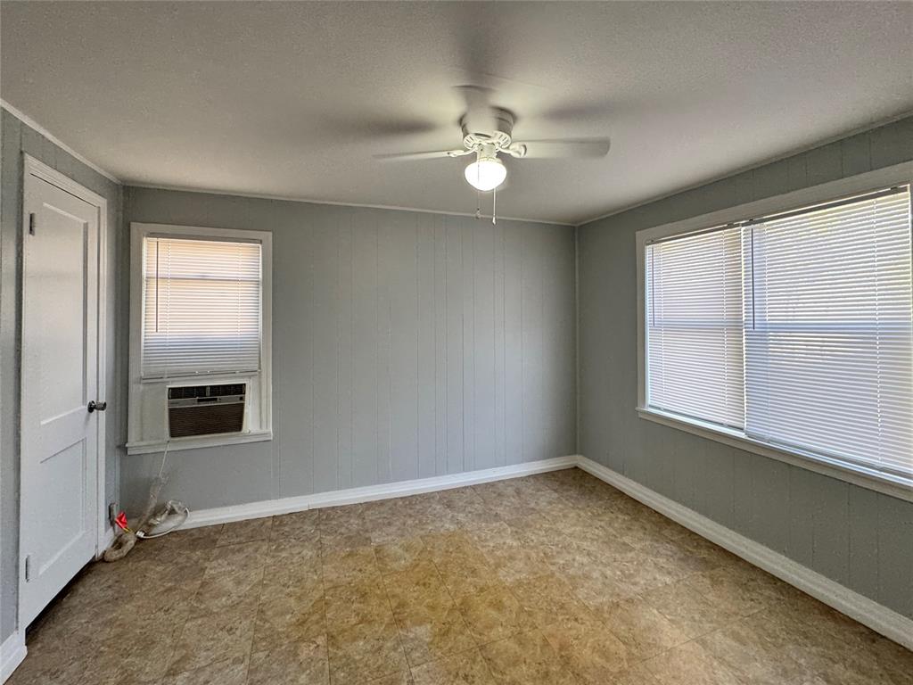 1925 N Cherry Avenue Property Photo 16