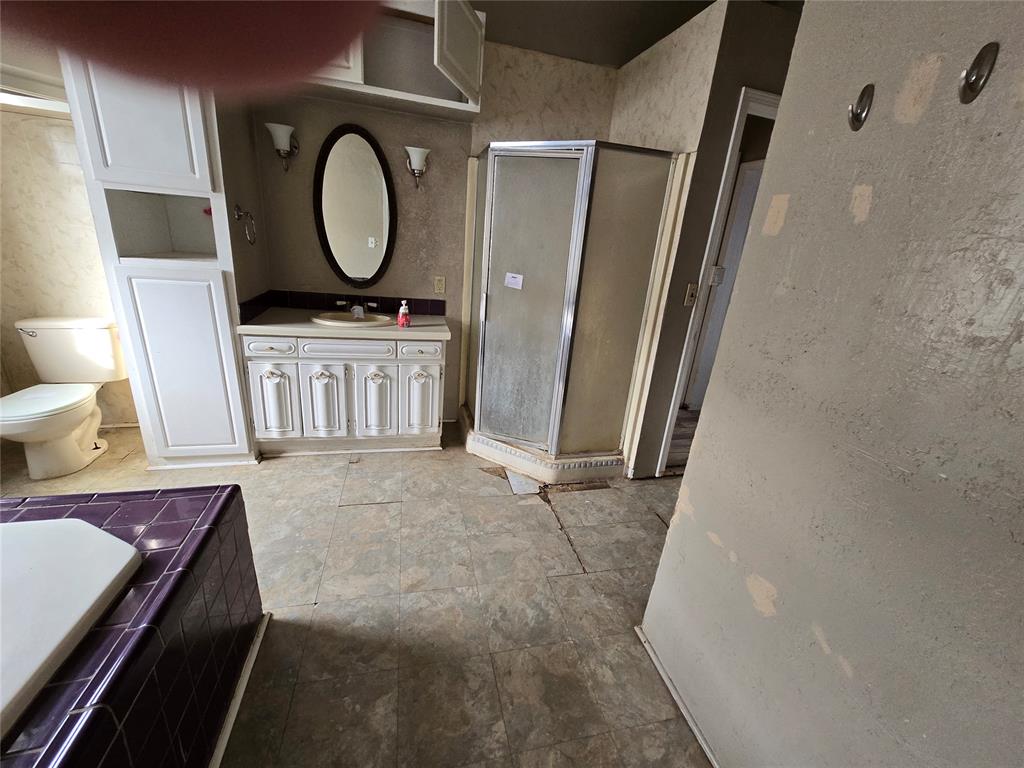 223 S Oak Street Property Photo 23