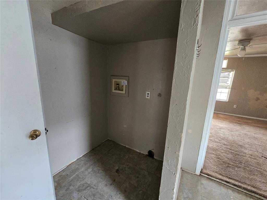 223 S Oak Street Property Photo 29