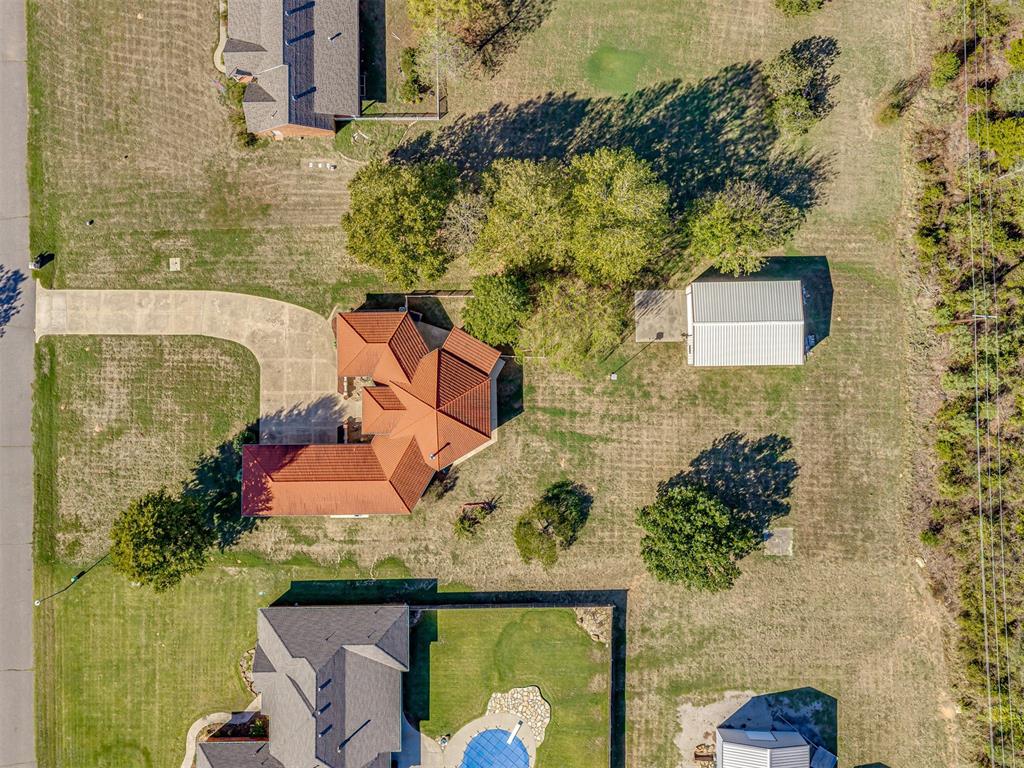 11105 Burning Oaks Drive Property Photo 2