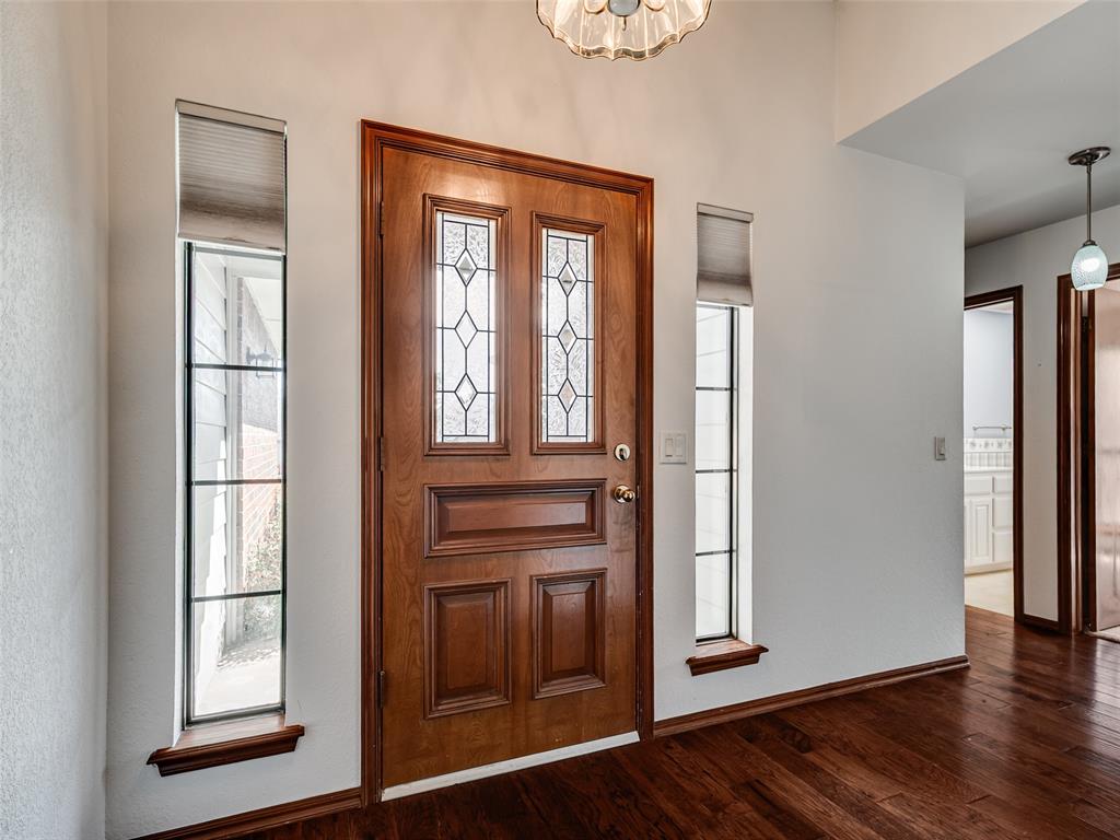 1720 Oriole Court Property Photo 2
