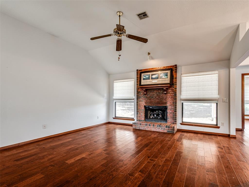 1720 Oriole Court Property Photo 4