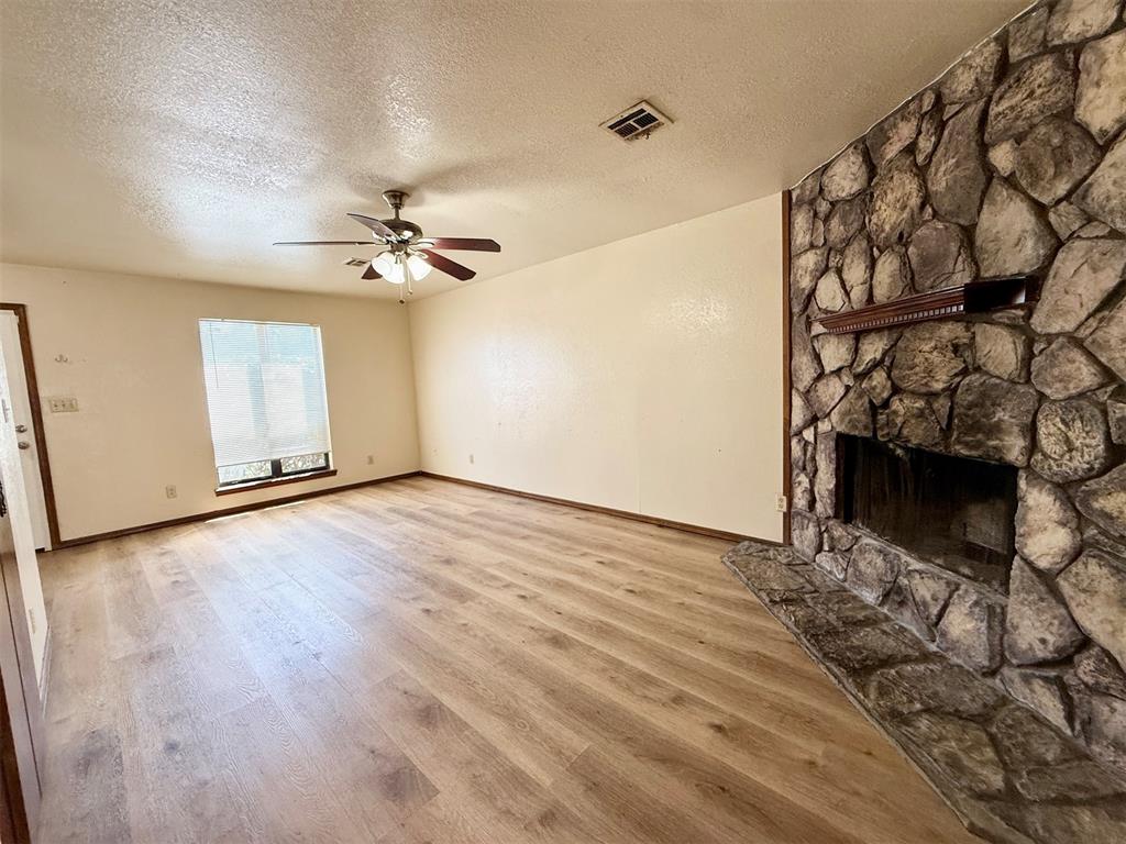 1901 E Lindsey Street 30 Property Photo 7