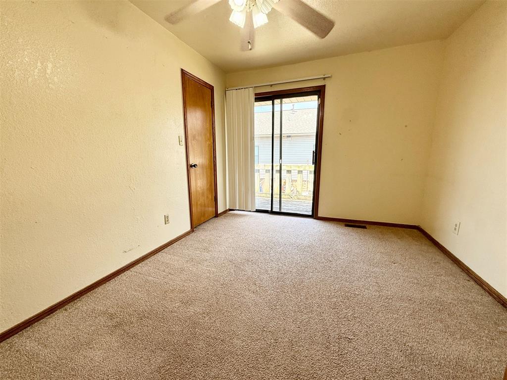 1901 E Lindsey Street 30 Property Photo 11