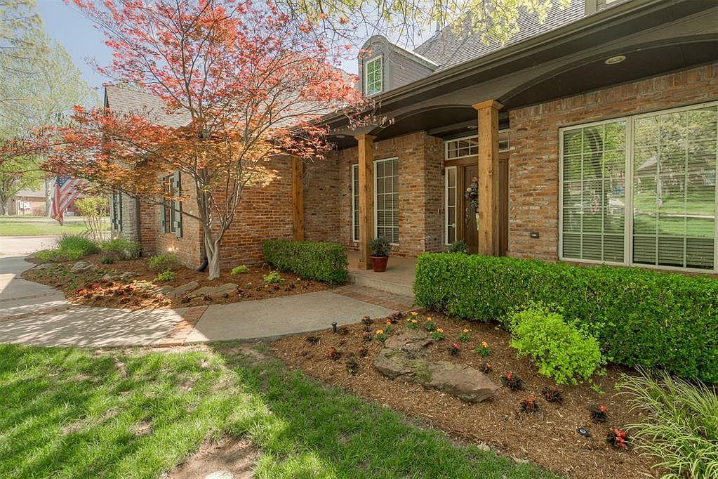 3812 Creek Bank Drive Property Photo 4