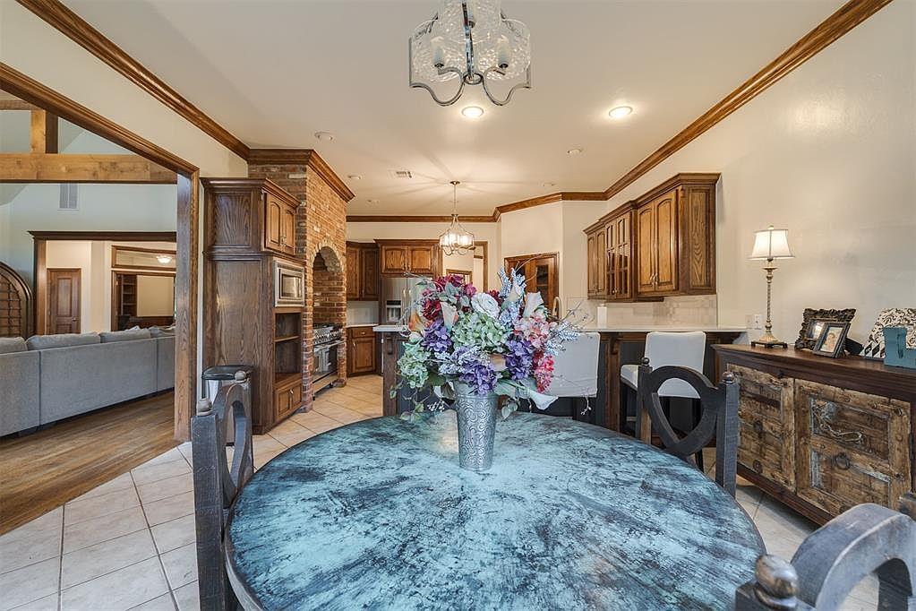 3812 Creek Bank Drive Property Photo 19