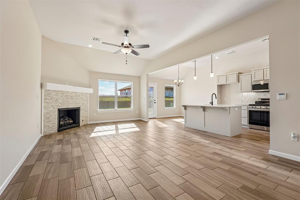 1800 Pin Cherry Lane Property Photo 5