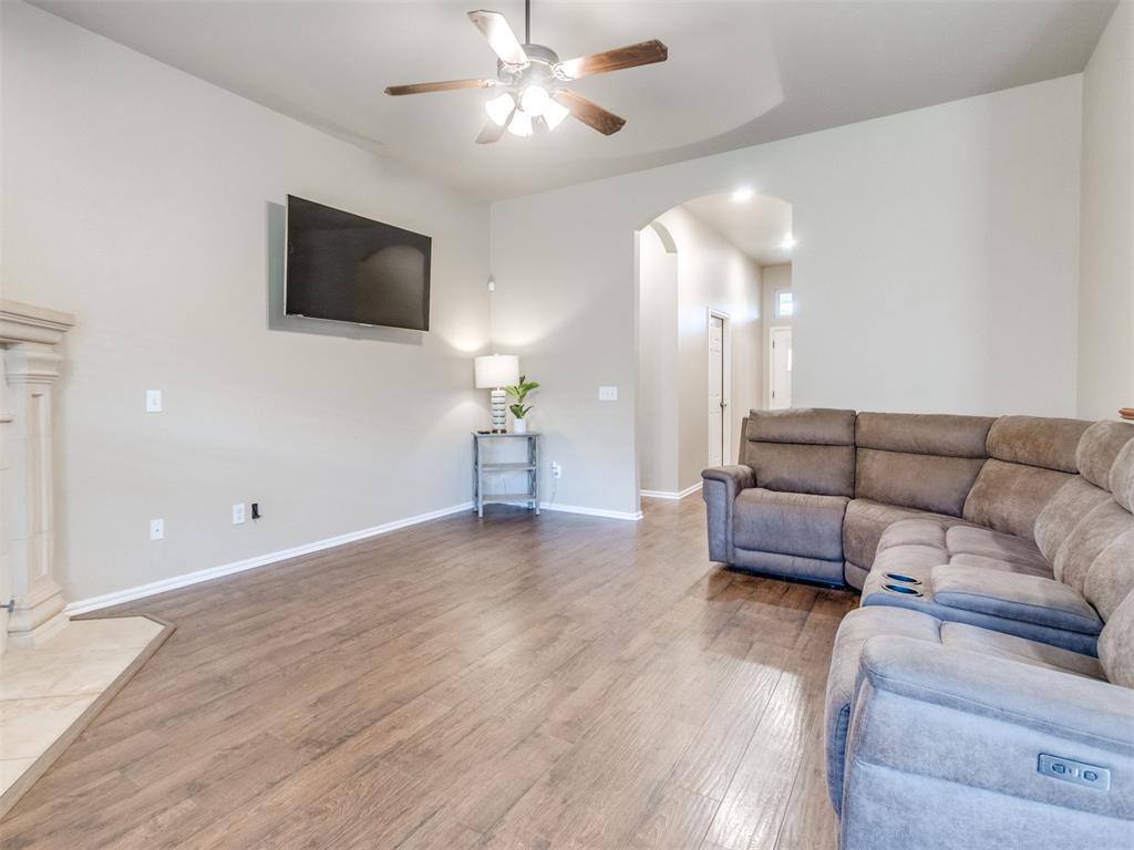 10820 Turtlewood Drive Property Photo 6