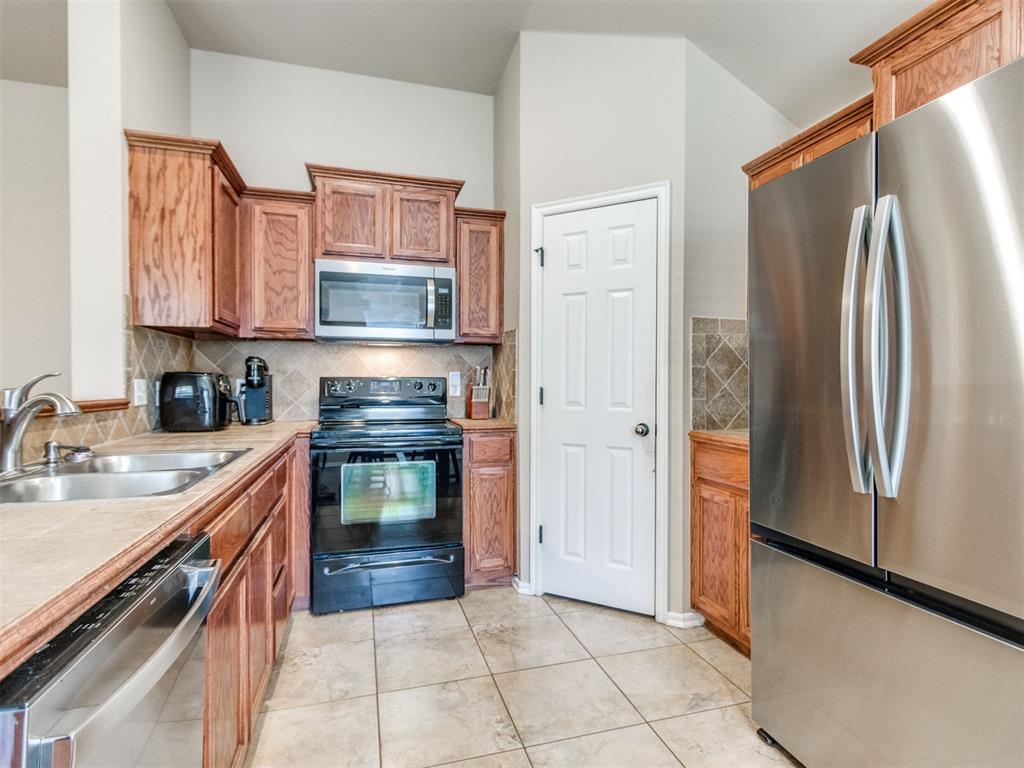 10820 Turtlewood Drive Property Photo 11