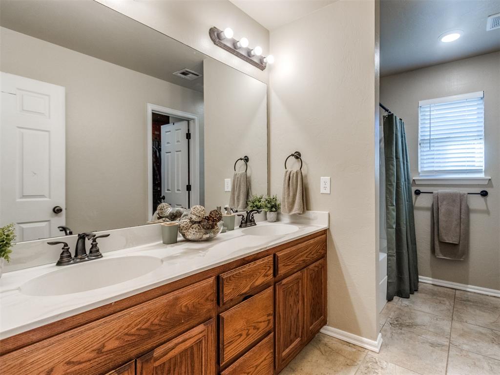 10820 Turtlewood Drive Property Photo 18
