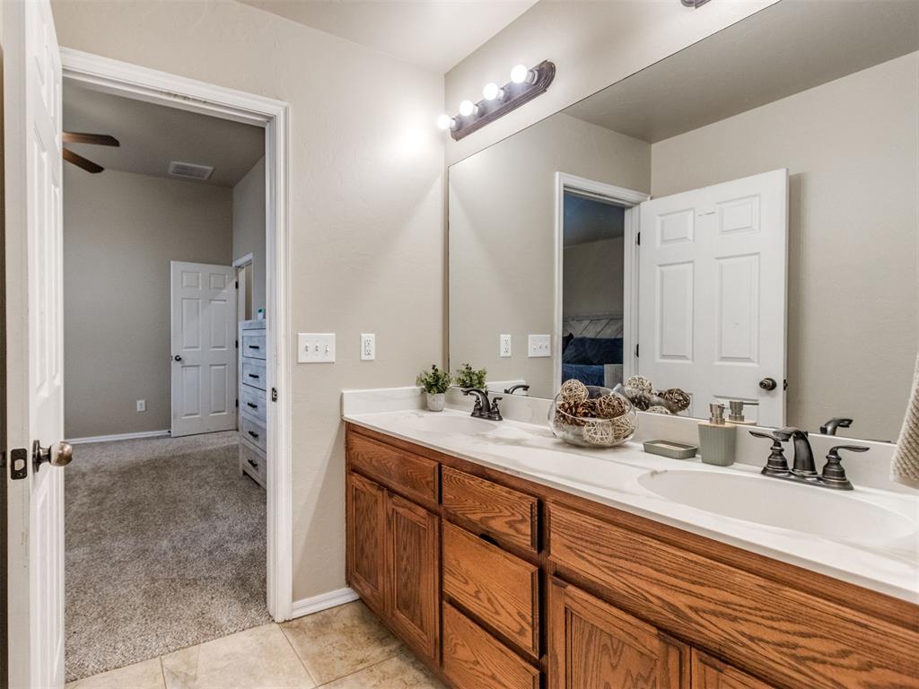 10820 Turtlewood Drive Property Photo 19