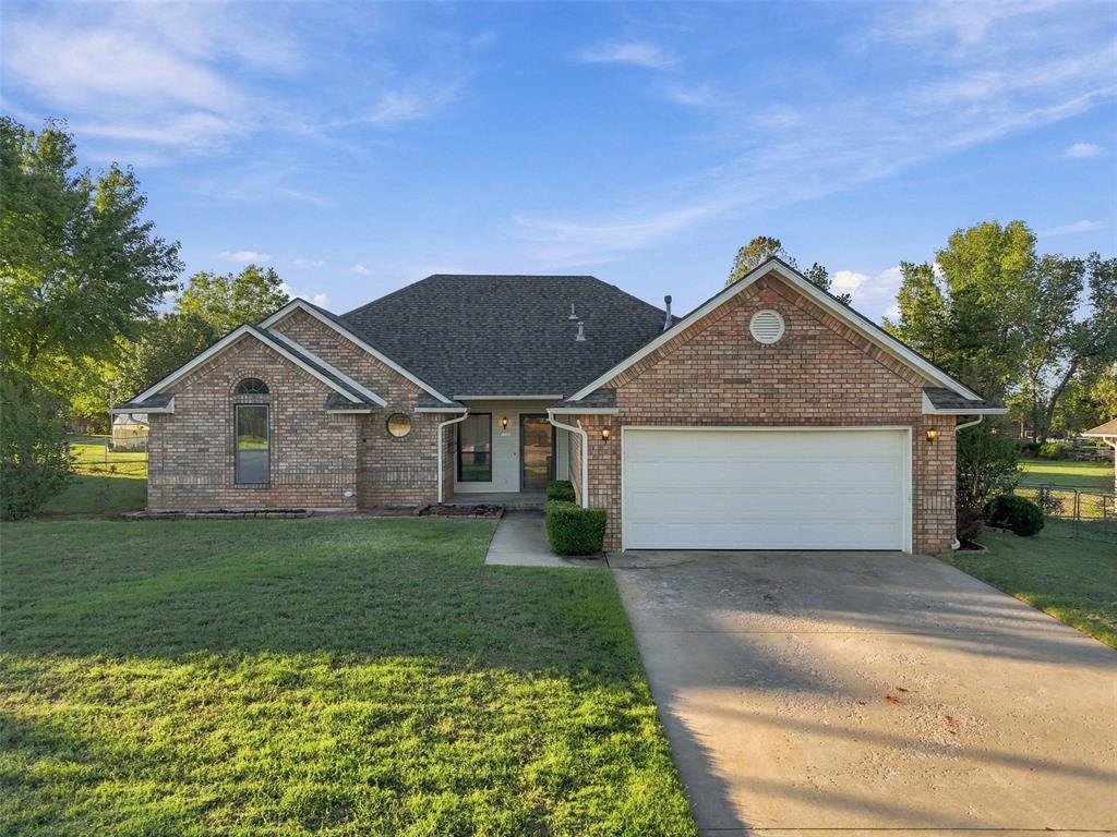 1600 E Persimmon Lane Property Photo 1