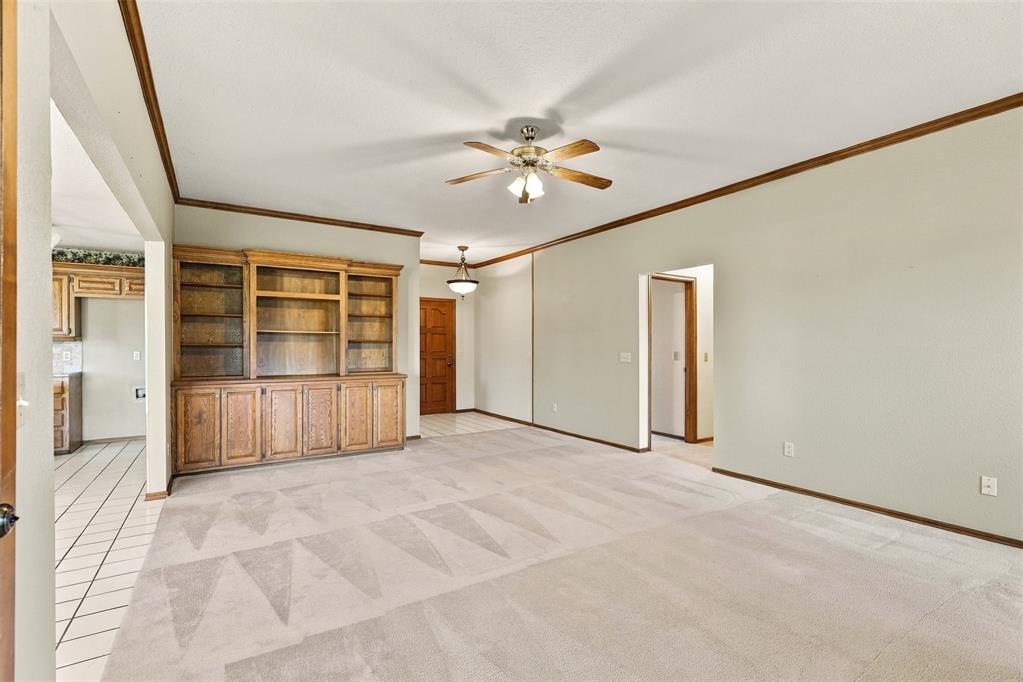 1600 E Persimmon Lane Property Photo 5