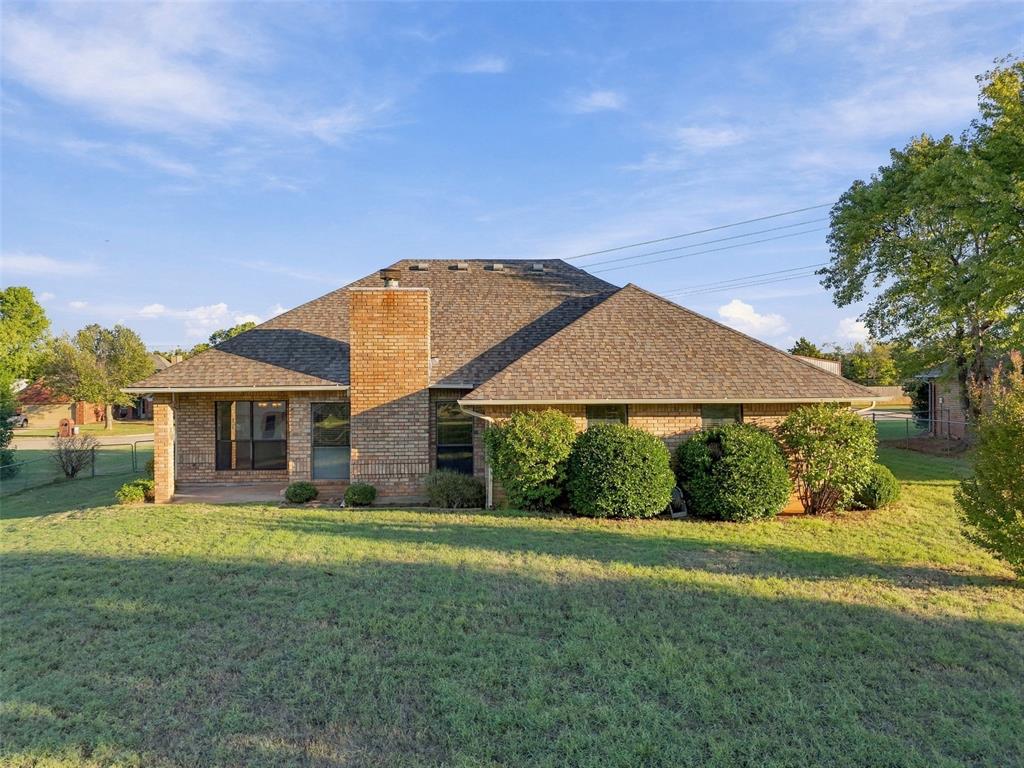 1600 E Persimmon Lane Property Photo 24