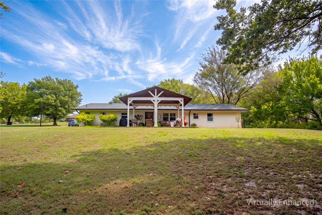 10801 Beaver Lane Property Photo 1