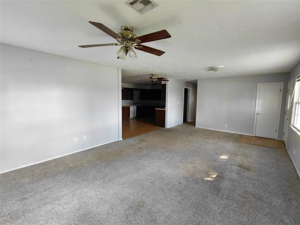 320 Mckinley Avenue Property Photo 4