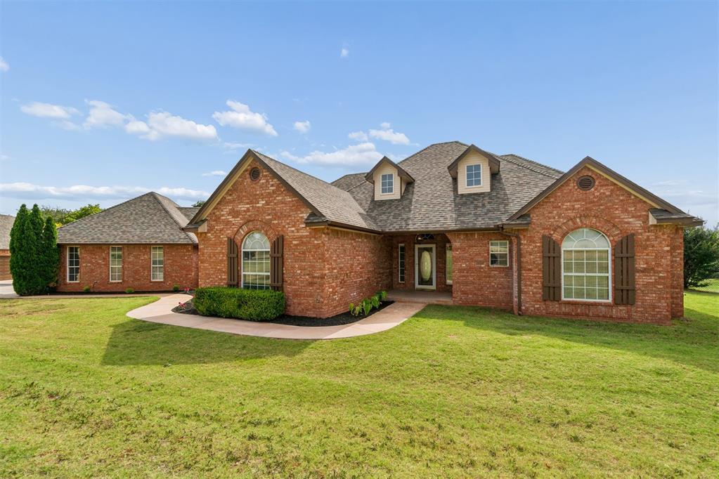 2010 Sandpiper Drive Property Photo 1
