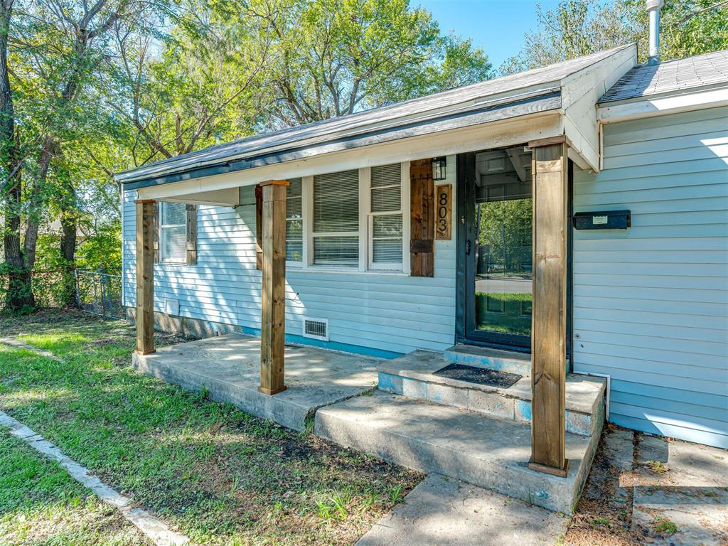 803 Bell Drive Property Photo 2