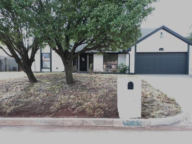 13609 Inverness Avenue Property Photo 1