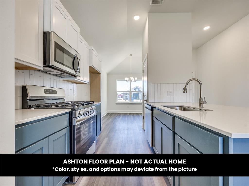 1805 Olive Way Property Photo 8