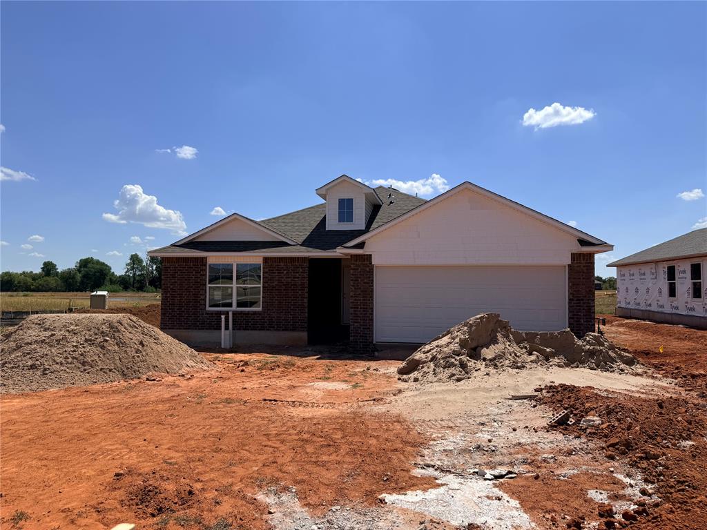 1124 E Stallion Lane Property Photo 1