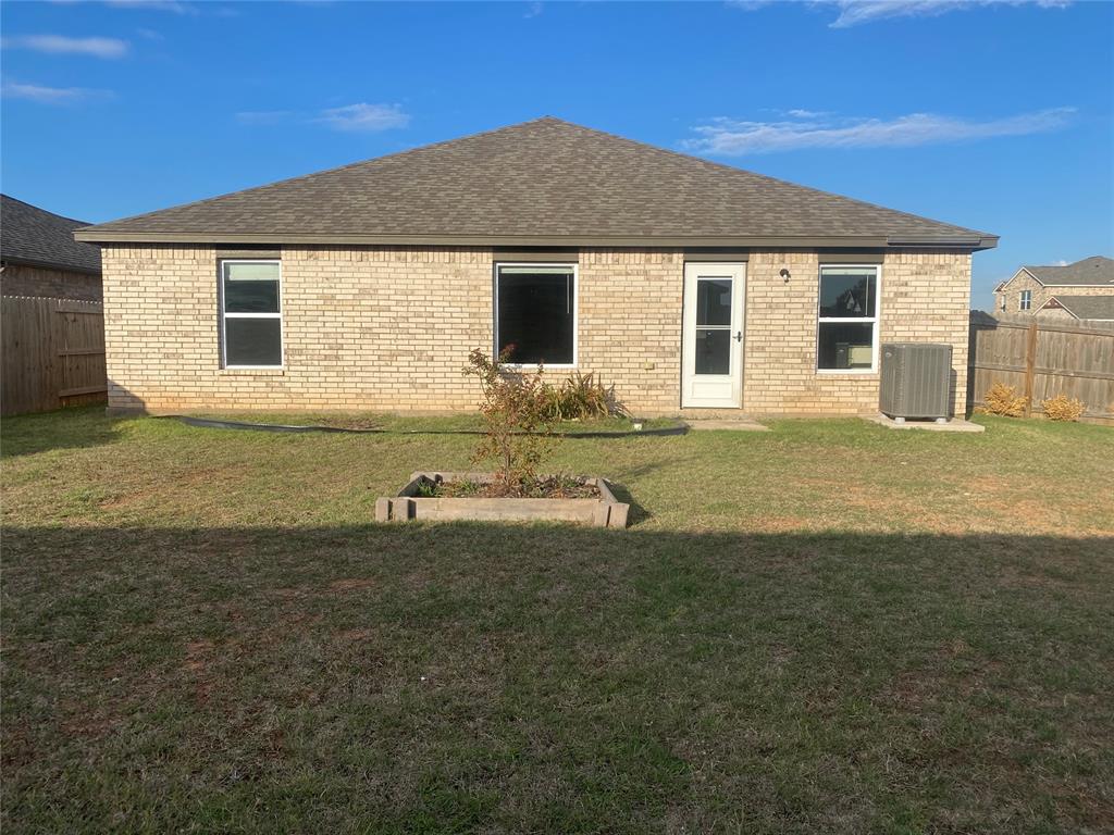 1601 Vermilion Lane Property Photo 10