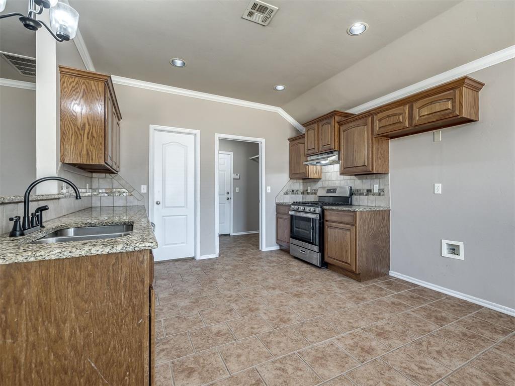 4601 Se 79th Street Property Photo 12