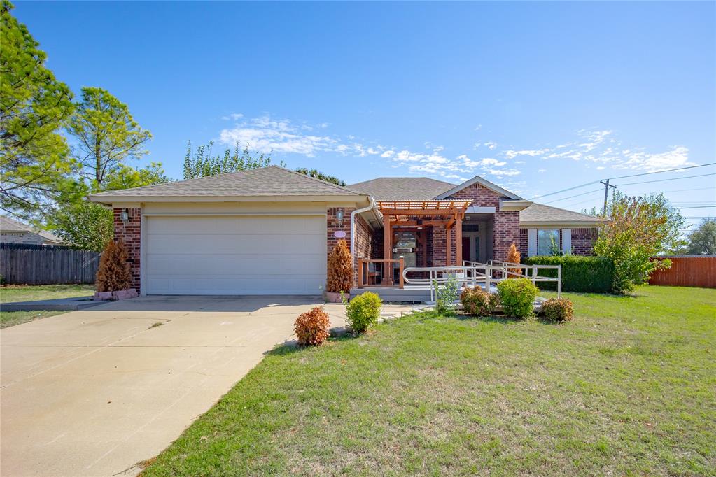 101 Great Oaks Drive Property Photo 1