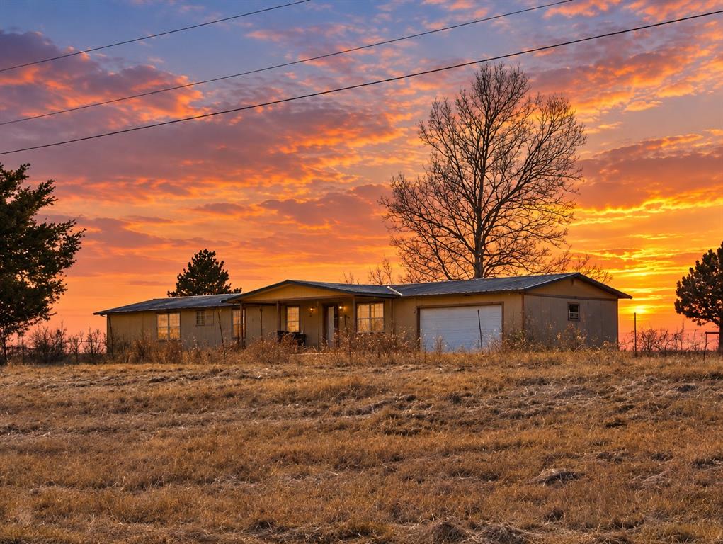 37066 Us Highway 177 Property Photo 1