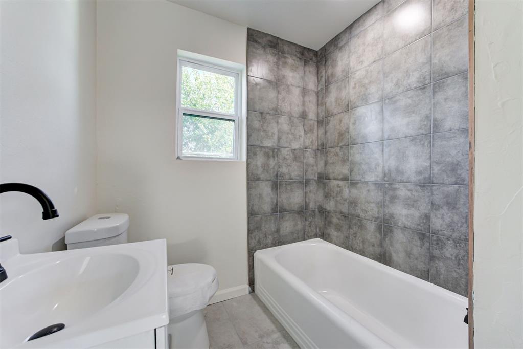 315 Ne 14th Street Property Photo 49