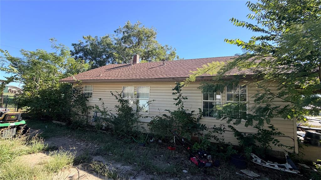 1404 Klabzuba Avenue Property Photo 5