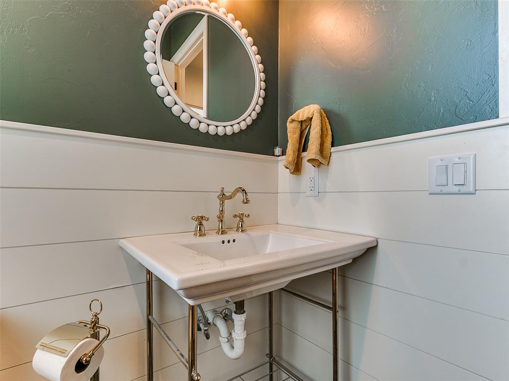 5200 Nw 158th Street Property Photo 18