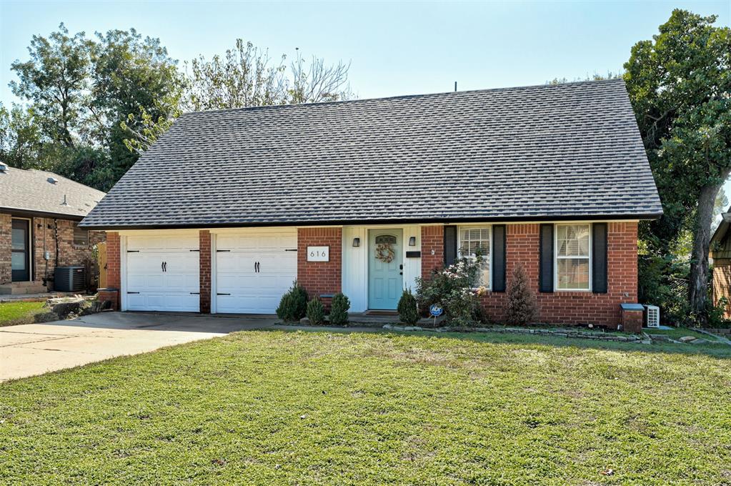 616 Redstone Avenue Property Photo 1